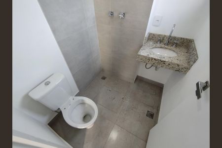 Casa para alugar com 100m², 2 quartos e 1 vagaBanheiro da Suíte