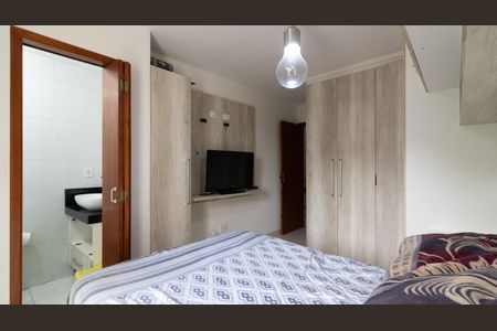 Casa à venda com 93m², 3 quartos e 2 vagasSuíte