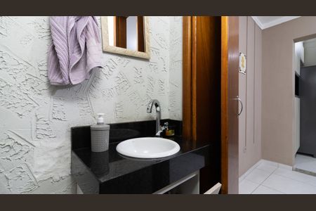 Casa à venda com 93m², 3 quartos e 2 vagasLavabo