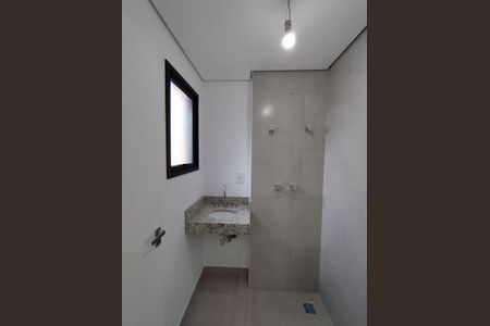 Casa para alugar com 100m², 2 quartos e 1 vaga Casa para alugar com 100m², 2 quartos e 1 vagaBanheiro da Suíte 2