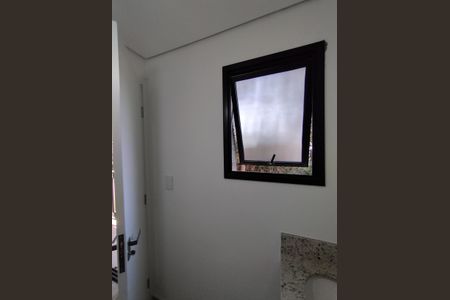 Casa para alugar com 100m², 2 quartos e 1 vaga Casa para alugar com 100m², 2 quartos e 1 vagaBanheiro da Suíte 1