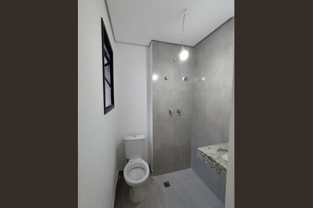 Casa para alugar com 100m², 2 quartos e 1 vaga Casa para alugar com 100m², 2 quartos e 1 vagaBanheiro da Suíte 2