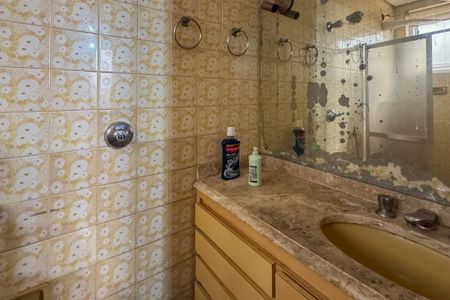 Apartamento à venda com 134m², 3 quartos e 1 vagaBanheiro da Suíte