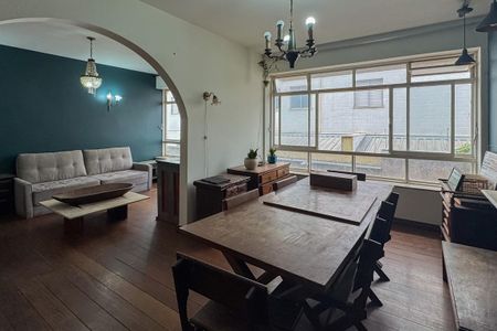 Sala de apartamento à venda com 3 quartos, 134m² em Serra, Belo Horizonte