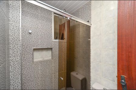 Apartamento à venda com 94m², 3 quartos e 2 vagas Apartamento à venda com 94m², 3 quartos e 2 vagasBanheiro