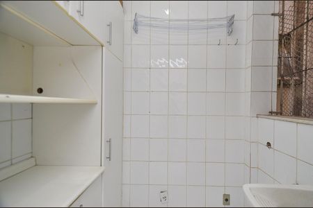 Apartamento à venda com 94m², 3 quartos e 2 vagas Apartamento à venda com 94m², 3 quartos e 2 vagasÁrea de Serviço