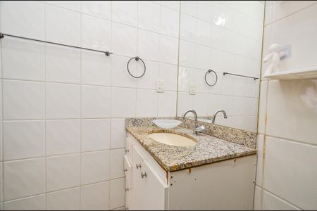 Apartamento à venda com 94m², 3 quartos e 2 vagas Apartamento à venda com 94m², 3 quartos e 2 vagasBanheiro da Suíte