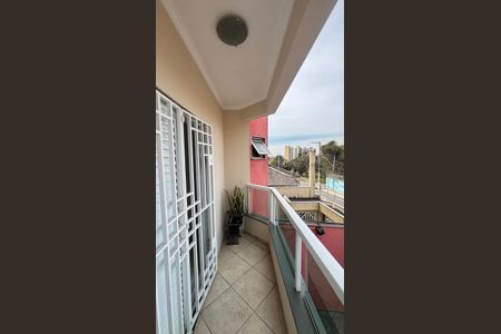 Apartamento para alugar com 83m², 3 quartos e 2 vagas Apartamento para alugar com 83m², 3 quartos e 2 vagasSuíte Varanda