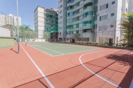 Apartamento à venda com 148m², 4 quartos e 3 vagas Apartamento à venda com 148m², 4 quartos e 3 vagasÁrea Comum - Quadra Esportiva
