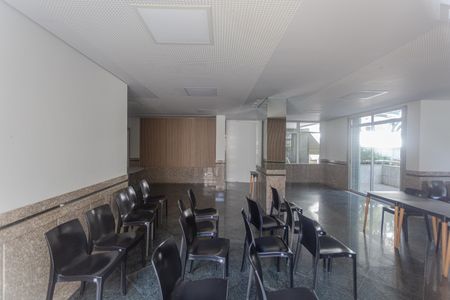 Apartamento à venda com 148m², 4 quartos e 3 vagas Apartamento à venda com 148m², 4 quartos e 3 vagasÁrea comum - Salão de festas