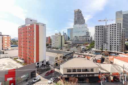 Apartamento para alugar com 75m², 2 quartos e 1 vaga Apartamento para alugar com 75m², 2 quartos e 1 vagaVaranda - Vista