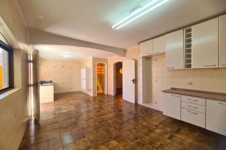 Casa para alugar com 400m², 3 quartos e 10 vagas Casa para alugar com 400m², 3 quartos e 10 vagasCozinha