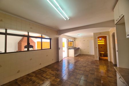Casa para alugar com 400m², 3 quartos e 10 vagas Casa para alugar com 400m², 3 quartos e 10 vagasCozinha