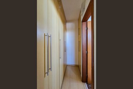 Apartamento à venda com 360m², 4 quartos e 4 vagas Apartamento à venda com 360m², 4 quartos e 4 vagasCloset da suíte 3