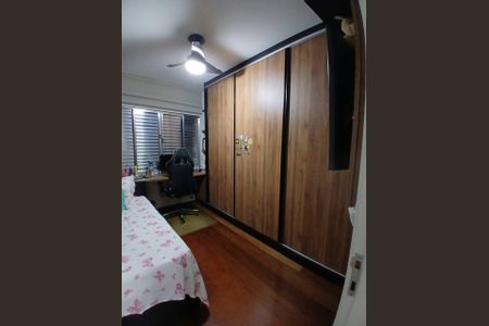 Casa à venda com 130m², 3 quartos e 3 vagas Casa à venda com 130m², 3 quartos e 3 vagasQuarto 2