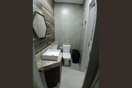 Casa à venda com 130m², 3 quartos e 3 vagas Casa à venda com 130m², 3 quartos e 3 vagasBanheiro 2