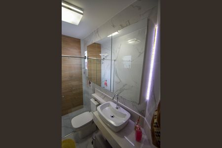 Casa de condomínio à venda com 110m², 3 quartos e 2 vagas Casa de condomínio à venda com 110m², 3 quartos e 2 vagasBanheiro