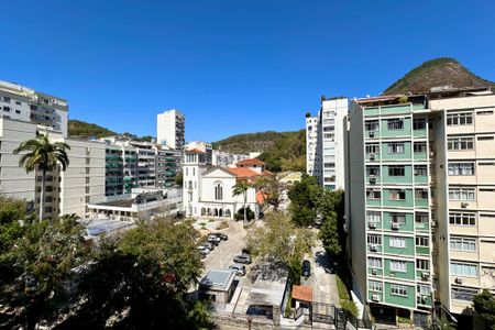 Vista da Sala de apartamento à venda com 3 quartos, 120m² em Laranjeiras, Rio de Janeiro