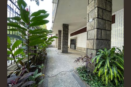 Apartamento à venda com 170m², 3 quartos e 1 vaga Apartamento à venda com 170m², 3 quartos e 1 vagaFachada