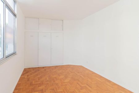 Apartamento à venda com 170m², 3 quartos e 1 vagaSuíte