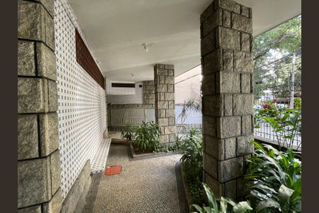 Apartamento à venda com 170m², 3 quartos e 1 vaga Apartamento à venda com 170m², 3 quartos e 1 vagaFachada