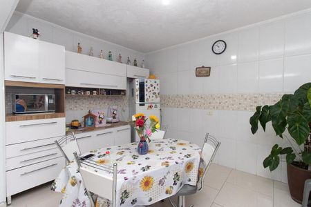 Casa à venda com 154m², 2 quartos e 2 vagas Casa à venda com 154m², 2 quartos e 2 vagasCozinha
