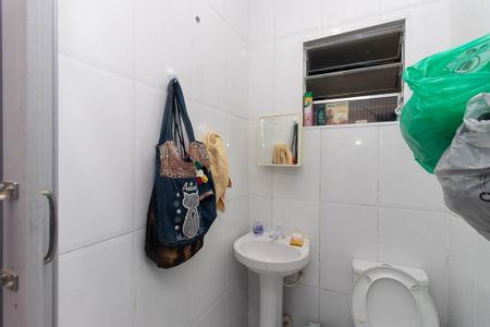 Casa à venda com 154m², 2 quartos e 2 vagas Casa à venda com 154m², 2 quartos e 2 vagasBanheiro de serviço