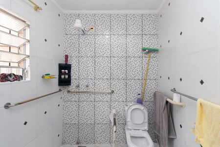 Casa à venda com 154m², 2 quartos e 2 vagas Casa à venda com 154m², 2 quartos e 2 vagasBanheiro da Suíte