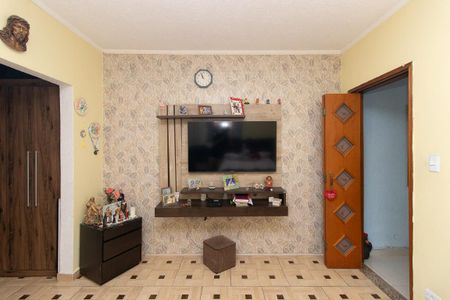 Casa à venda com 154m², 2 quartos e 2 vagas Casa à venda com 154m², 2 quartos e 2 vagasSuíte