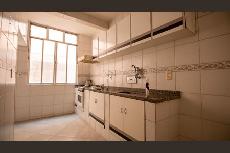 Apartamento à venda com 68m², 2 quartos e 1 vaga Apartamento à venda com 68m², 2 quartos e 1 vagaCozinha