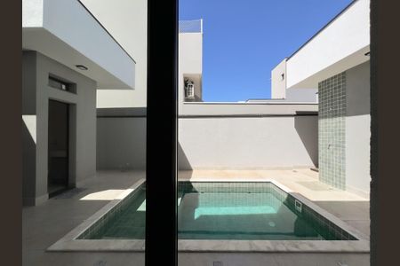 Casa de condomínio para alugar com 200m², 3 quartos e 4 vagas Casa de condomínio para alugar com 200m², 3 quartos e 4 vagasVista da Suíte 2