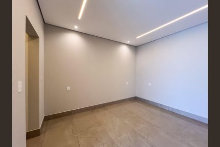 Casa de condomínio para alugar com 200m², 3 quartos e 4 vagas Casa de condomínio para alugar com 200m², 3 quartos e 4 vagasSuíte 3