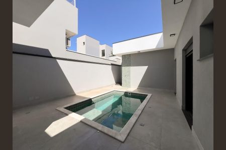 Casa de condomínio para alugar com 200m², 3 quartos e 4 vagas Casa de condomínio para alugar com 200m², 3 quartos e 4 vagasÁrea Externa