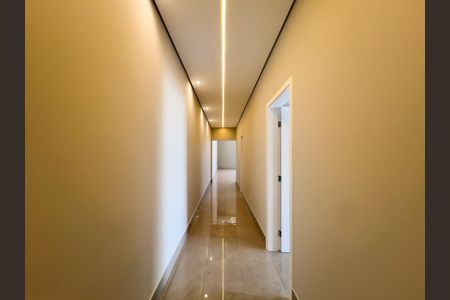 Casa de condomínio para alugar com 200m², 3 quartos e 4 vagas Casa de condomínio para alugar com 200m², 3 quartos e 4 vagasCorredor