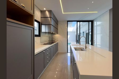 Casa de condomínio para alugar com 200m², 3 quartos e 4 vagas Casa de condomínio para alugar com 200m², 3 quartos e 4 vagasCozinha