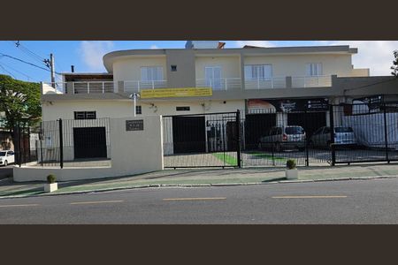 Casa de condomínio à venda com 120m², 2 quartos e 5 vagas Casa de condomínio à venda com 120m², 2 quartos e 5 vagasfachada