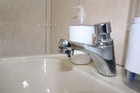 Casa à venda com 180m², 3 quartos e 2 vagasBanheiro 3