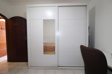 Casa à venda com 180m², 3 quartos e 2 vagasQuarto 1