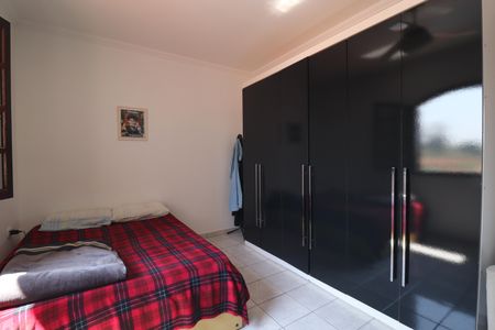 Casa à venda com 180m², 3 quartos e 2 vagasQuarto 2