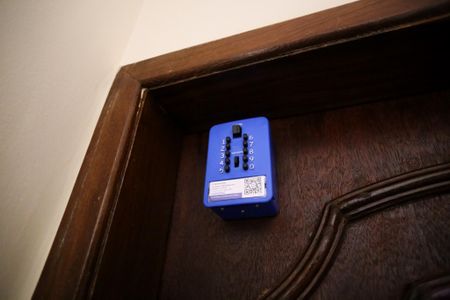 Apartamento à venda com 96m², 3 quartos e 1 vaga Apartamento à venda com 96m², 3 quartos e 1 vagaLockBox