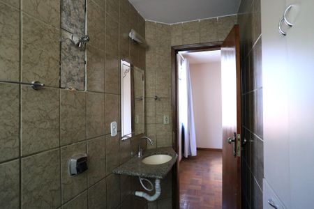 Apartamento à venda com 96m², 3 quartos e 1 vaga Apartamento à venda com 96m², 3 quartos e 1 vagaBanheiro da Suíte