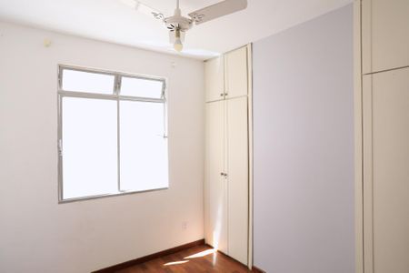 Quarto 2 de apartamento à venda com 3 quartos, 96m² em Sagrada Família, Belo Horizonte