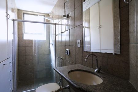 Apartamento à venda com 96m², 3 quartos e 1 vaga Apartamento à venda com 96m², 3 quartos e 1 vagaBanheiro da Suíte
