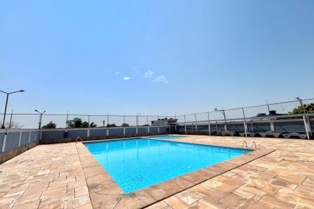Apartamento à venda com 67m², 2 quartos e 1 vaga Apartamento à venda com 67m², 2 quartos e 1 vagaÁrea comum - Piscina