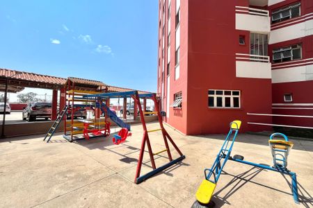 Apartamento à venda com 67m², 2 quartos e 1 vaga Apartamento à venda com 67m², 2 quartos e 1 vagaÁrea comum - Playground