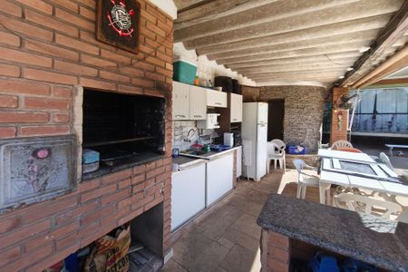 Casa à venda com 500m², 5 quartos e 6 vagas Casa à venda com 500m², 5 quartos e 6 vagasÁrea gourmet