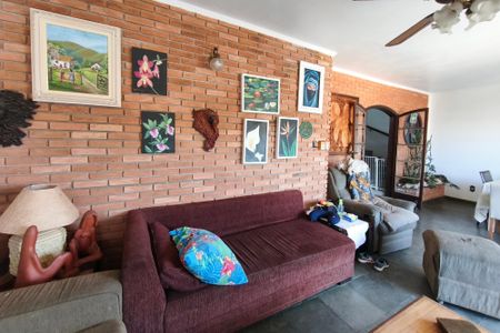 Casa à venda com 500m², 5 quartos e 6 vagas Casa à venda com 500m², 5 quartos e 6 vagasSala 2