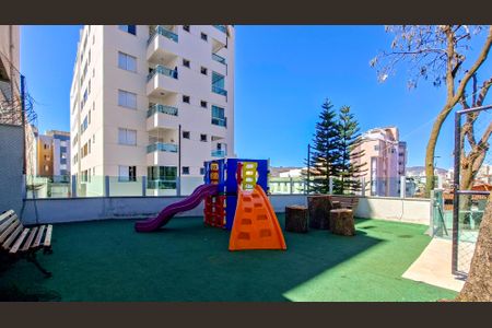 Apartamento à venda com 90m², 3 quartos e 2 vagasÁrea comum - Playground