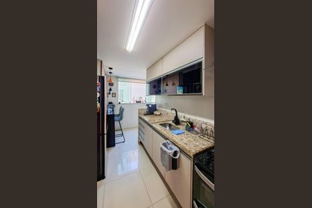 Apartamento à venda com 90m², 3 quartos e 2 vagasCozinha e Área de Serviço