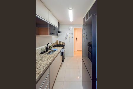 Apartamento à venda com 90m², 3 quartos e 2 vagasCozinha e Área de Serviço